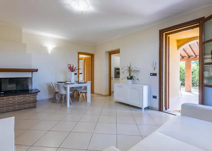 Al Casone By Interhome Lägenhet Montescudaio